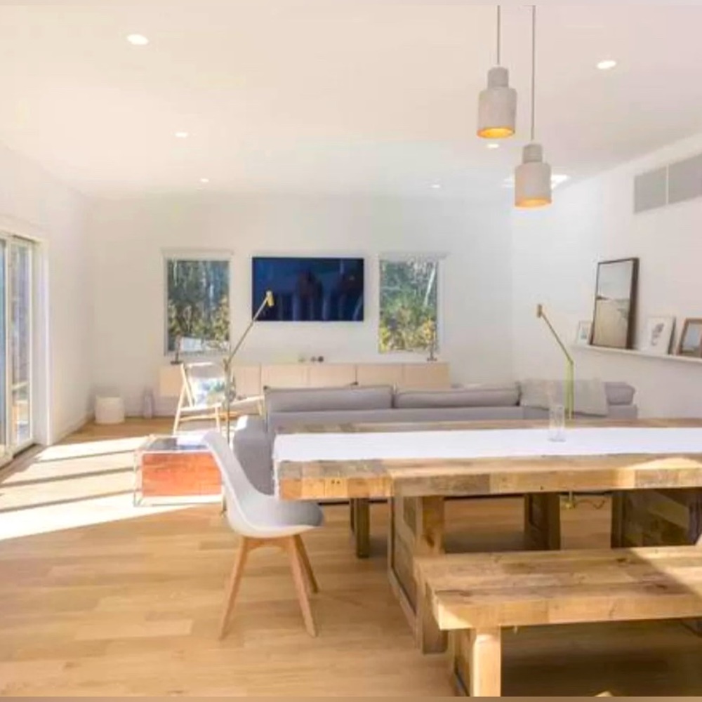 Set of concrete pendants with gold inner finish